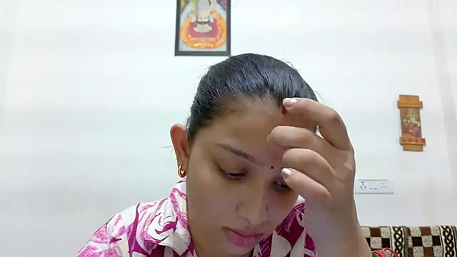 Aleena Rai online show from 10/06/25, 06:52