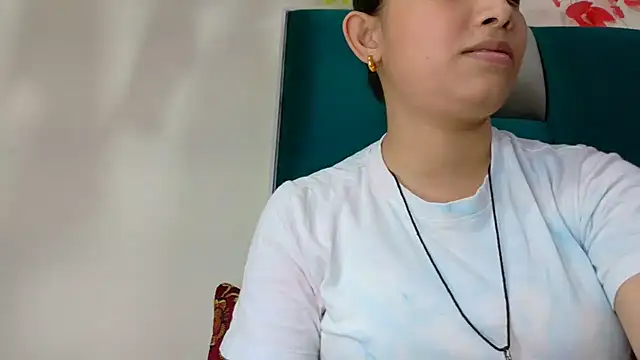 Aleena Rai online show from 09/21/25, 07:41