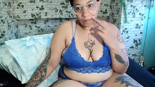 Snapshot of Indian_candyXX chatting on 11/29/25, 06:57 Indian candyXX online show from 11/29/25, 06:57