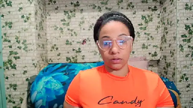 Snapshot of Indian_candyXX chatting on 05/27/26, 06:37 Indian candyXX online show from 05/27/26, 06:37