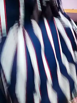 Snapshot of Cute-Simmi chatting on 01/10/25, 04:20 Cute-Simmi online show from 01/10/25, 04:20