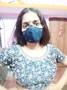 Snapshot of Cute-Simmi chatting on 01/18/25, 02:33 Cute-Simmi online show from 01/18/25, 02:33