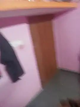 Snapshot of Cute-Simmi chatting on 09/28/25, 02:35 Cute-Simmi online show from 09/28/25, 02:35