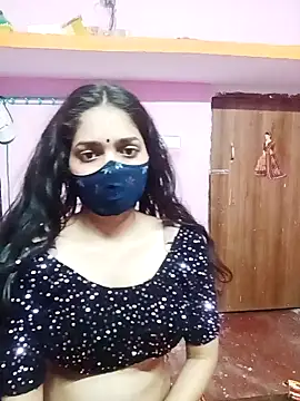 Snapshot of Cute-Simmi chatting on 01/07/25, 06:56 Cute-Simmi online show from 01/07/25, 06:56