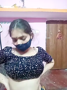 Snapshot of Cute-Simmi chatting on 01/01/25, 09:39 Cute-Simmi online show from 01/01/25, 09:39