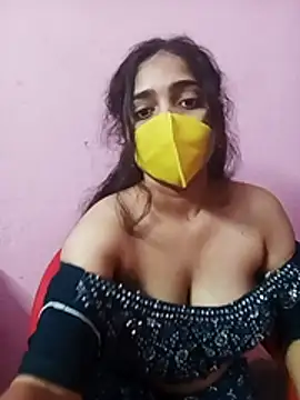 Snapshot of Cute-Simmi chatting on 12/15/25, 05:46 Cute-Simmi online show from 12/15/25, 05:46