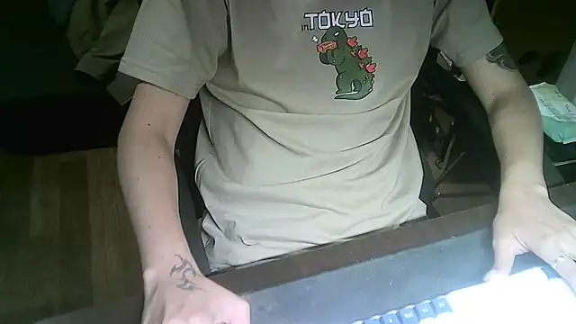 Ryan67533 online show from 10/03/25, 11:23