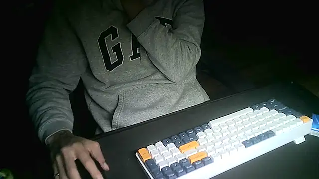 Ryan67533 online show from 11/23/25, 02:43