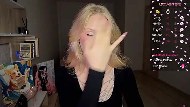 lisa barbie online show from 09/25/25, 02:34