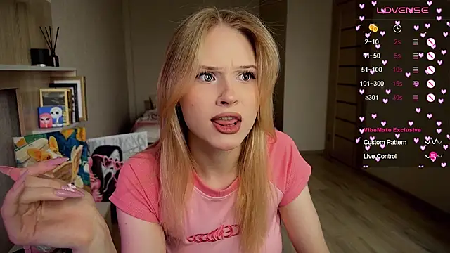 lisa barbie online show from 10/04/25, 06:59