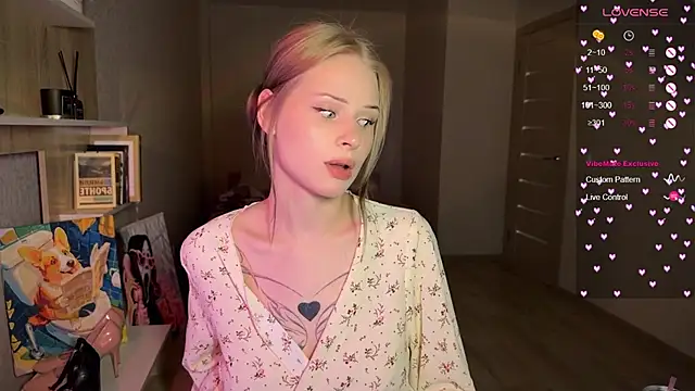 lisa barbie online show from 10/22/25, 08:08