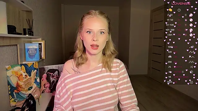 lisa barbie online show from 10/19/25, 03:59