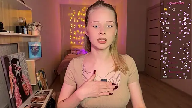 lisa barbie online show from 12/17/25, 03:28