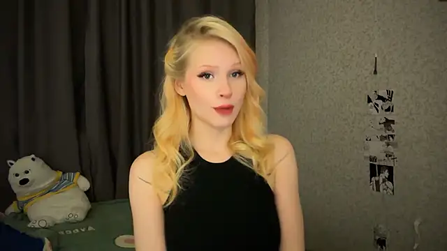 lisa barbie online show from 01/20/25, 02:25