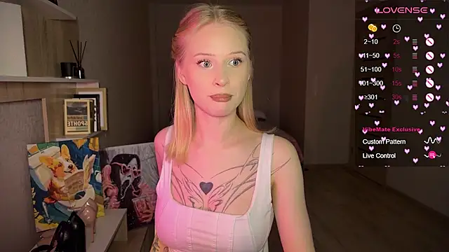 lisa barbie online show from 10/11/25, 06:20