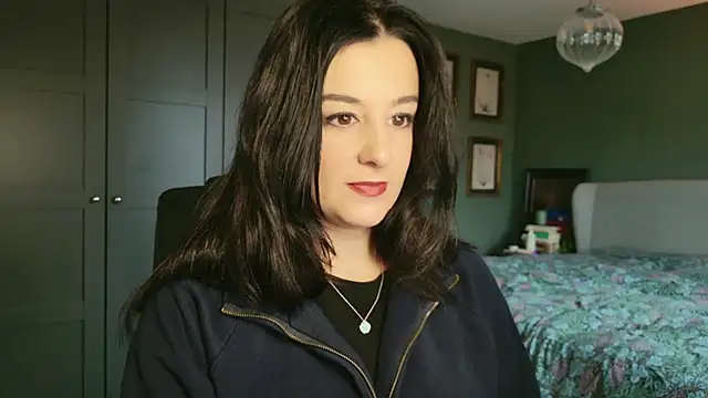 flatwhite0 online show from 01/09/26, 09:27