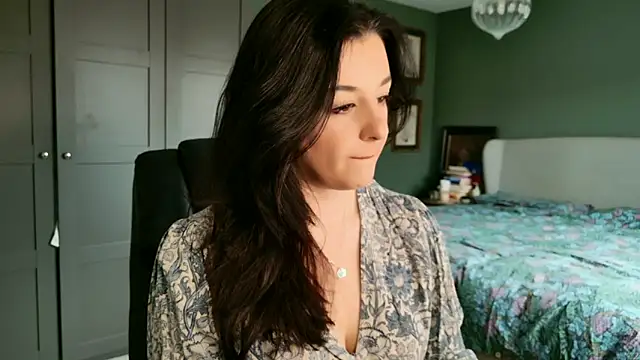 flatwhite0 online show from 03/24/26, 10:04