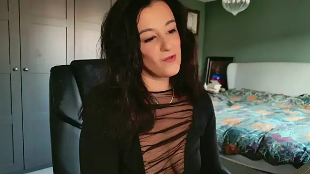 flatwhite0 online show from 11/03/25, 11:03