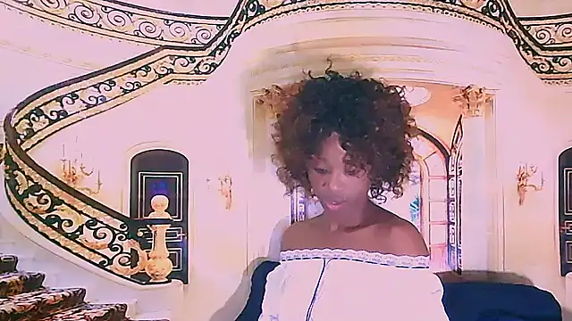 Snapshot of EbonyCreamy69 chatting on 01/29/25, 06:17 EbonyCreamy69 online show from 01/29/25, 06:17