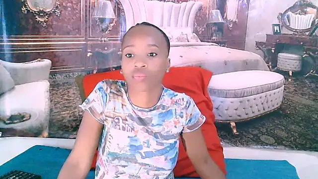 Snapshot of EbonyCreamy69 chatting on 02/13/26, 06:57 EbonyCreamy69 online show from 02/13/26, 06:57