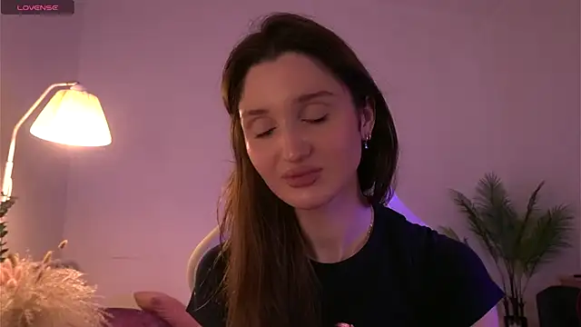 tender babyy online show from 12/18/25, 10:41