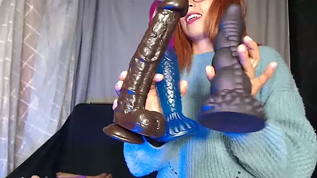 MirandaSingle online show from 11/28/25, 09:42