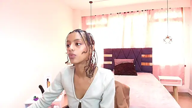 Zia Green online show from 02/04/25, 12:11