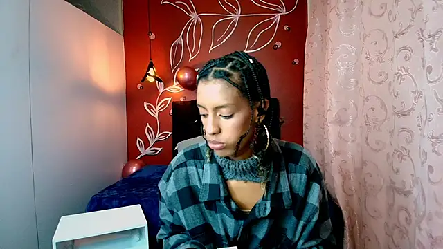 Zia Green online show from 02/08/25, 07:27