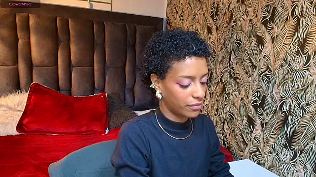 Zia Green online show from 04/28/26, 01:04