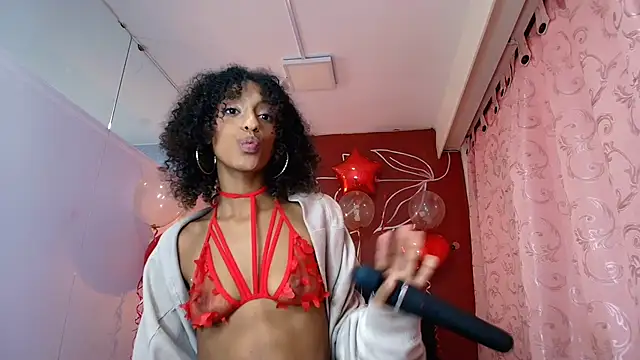 Zia Green online show from 02/18/25, 03:10