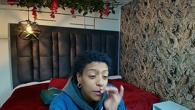 Zia Green online show from 05/26/26, 12:47