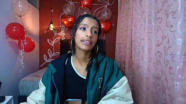 Zia Green online show from 02/12/25, 03:27