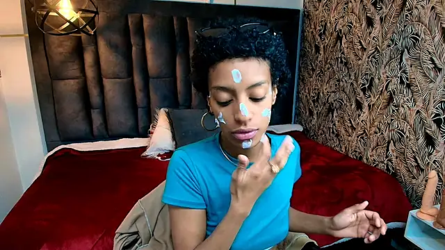 Zia Green online show from 05/21/26, 01:08