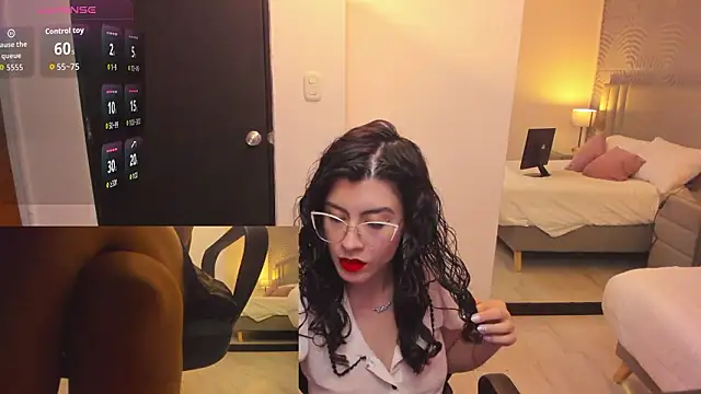 Snapshot of JaneLondon chatting on 03/04/26, 03:42 JaneLondon online show from 03/04/26, 03:42