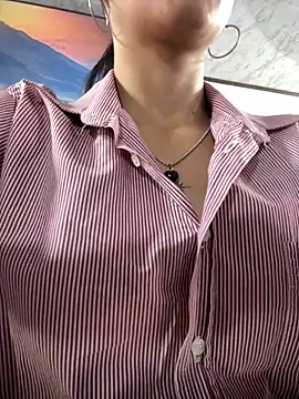 Amy Kiitty  online show from 04/30/26, 01:40