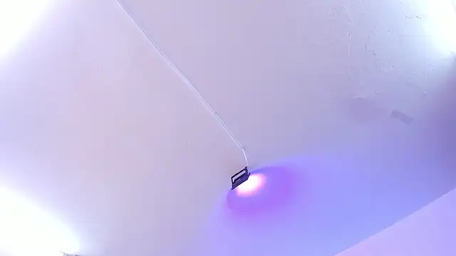 Snapshot of Amy_Kiitty_ chatting on 11/22/25, 01:10 Amy Kiitty online show from 11/22/25, 01:10