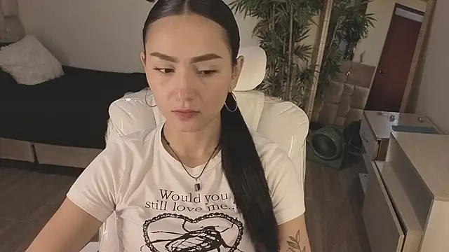 Amy Kiitty  online show from 05/10/26, 01:46