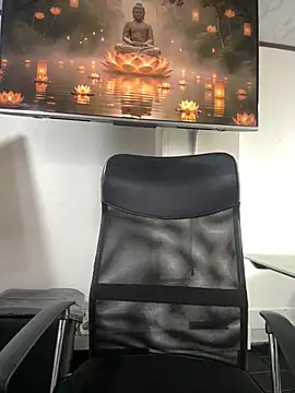Amy Kiitty  online show from 05/20/26, 01:19
