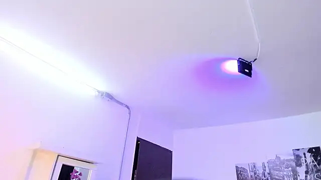 Snapshot of Amy_Kiitty_ chatting on 11/04/25, 12:42 Amy Kiitty online show from 11/04/25, 12:42