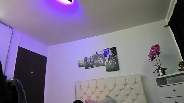 Snapshot of Amy_Kiitty_ chatting on 11/09/25, 12:31 Amy Kiitty online show from 11/09/25, 12:31