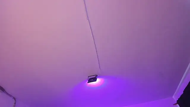 Snapshot of Amy_Kiitty_ chatting on 12/16/25, 12:53 Amy Kiitty online show from 12/16/25, 12:53