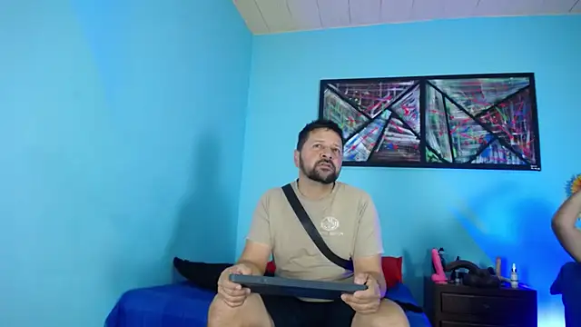 Snapshot of Iivana_19 chatting on 10/21/25, 04:50 Iivana 19 online show from 10/21/25, 04:50