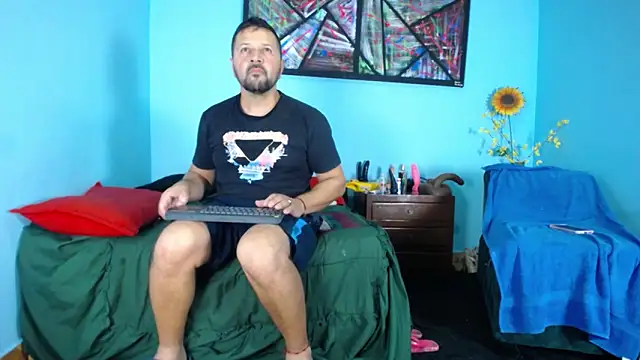 Snapshot of Iivana_19 chatting on 11/09/25, 04:44 Iivana 19 online show from 11/09/25, 04:44