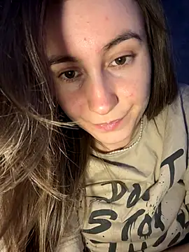 viviandaimond1 online show from 10/25/25, 02:28