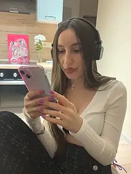 viviandaimond1 online show from 03/01/25, 03:49