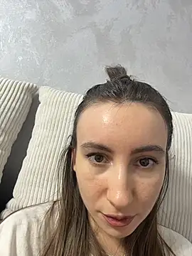 viviandaimond1 online show from 11/30/25, 09:37