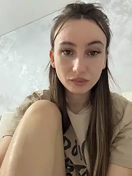 viviandaimond1 online show from 11/17/25, 07:29