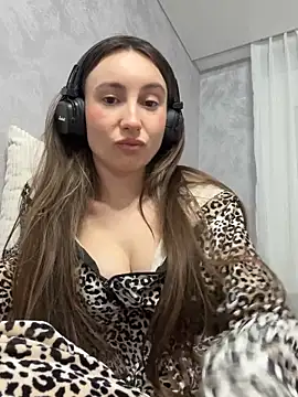 viviandaimond1 online show from 10/04/25, 06:42