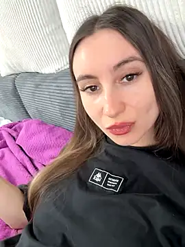 viviandaimond1 online show from 11/14/25, 09:35