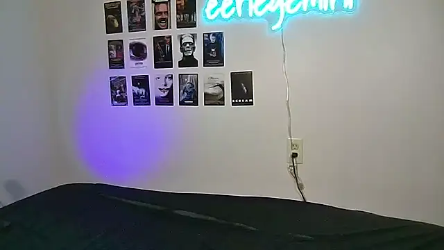 decayingcandy online show from 03/18/25, 01:13